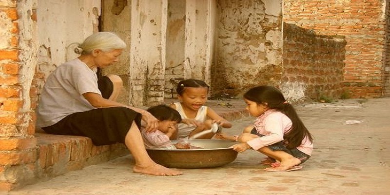 Chiêm bao bà ngoại chết đứng trước mặt thể hiện điềm báo tốt lành