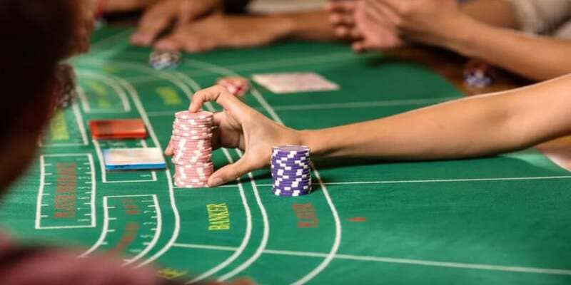 Nắm rõ luật chơi Baccarat và đặt cược có giới hạn